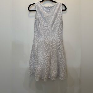 Studio One New York Sleeveless Cutout Floral A-Line Dress in White - Size 6